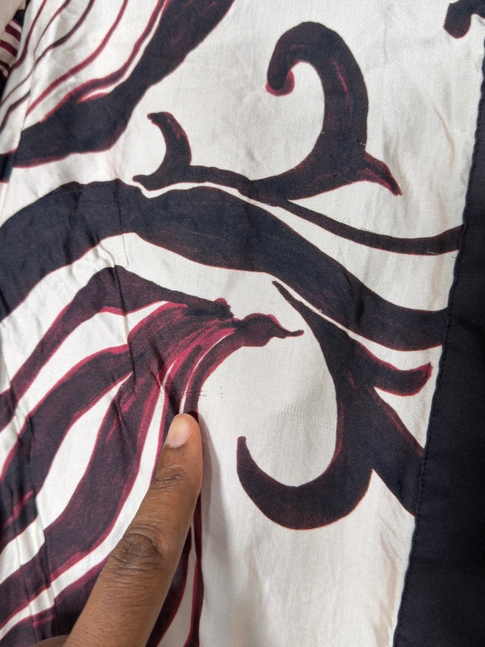 Reiss Kari Printed High-Low Button Down Shirt - Picture 6 of 10